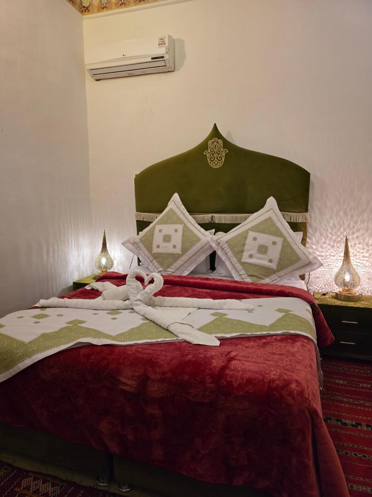Dar Khmissa Fes Bed & Breakfast Exterior photo