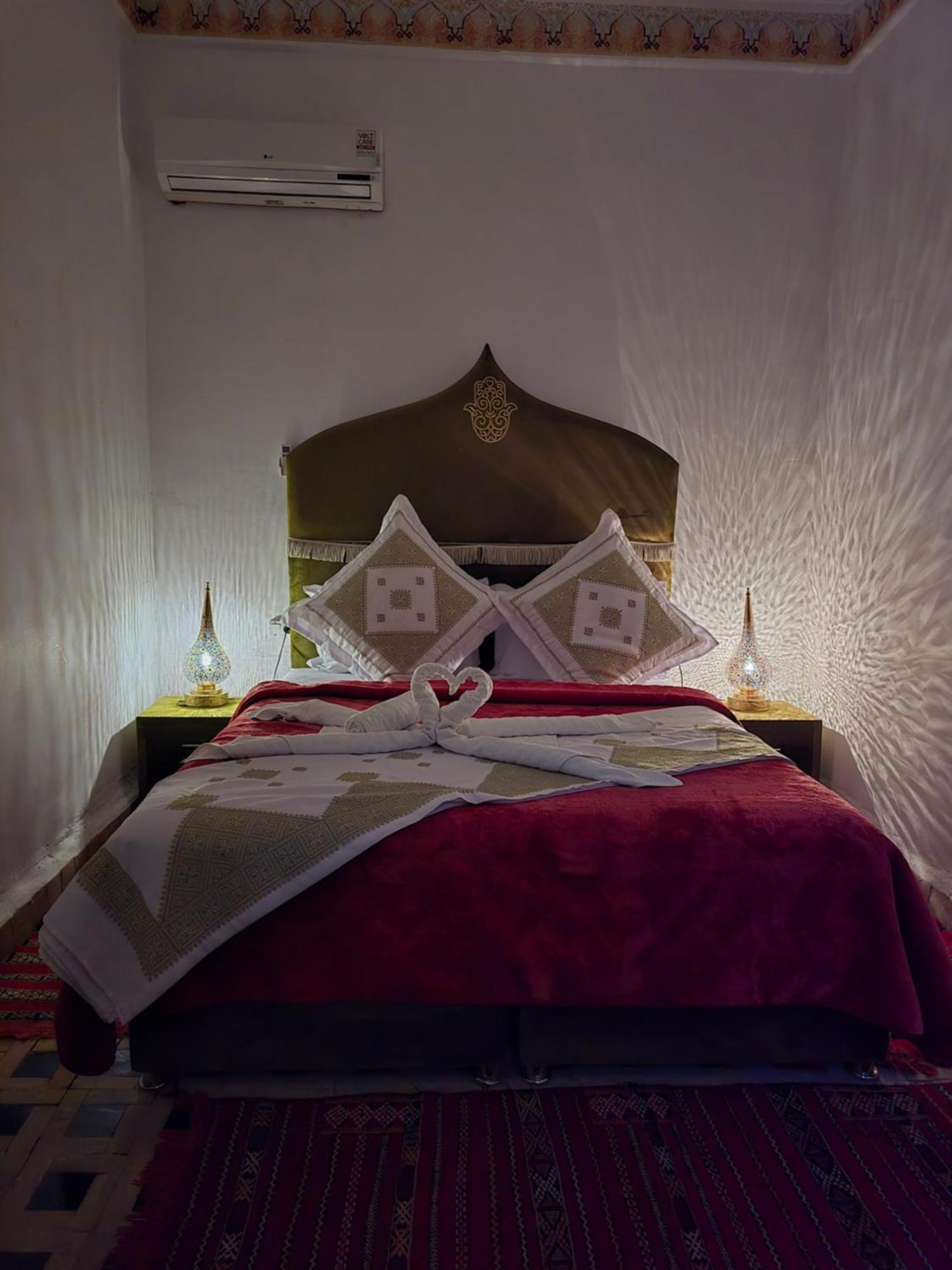 Dar Khmissa Fes Bed & Breakfast Exterior photo