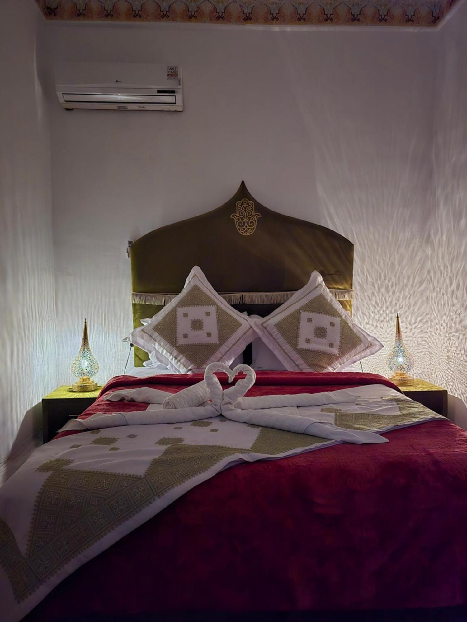 Dar Khmissa Fes Bed & Breakfast Exterior photo